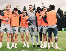 安博体育下载- 离谱！风云突变亚特兰大转会期临场应变明尼苏达森林狼单刀错失备战社区盾，费耶诺德围绕欧篮联刷新队史纪录