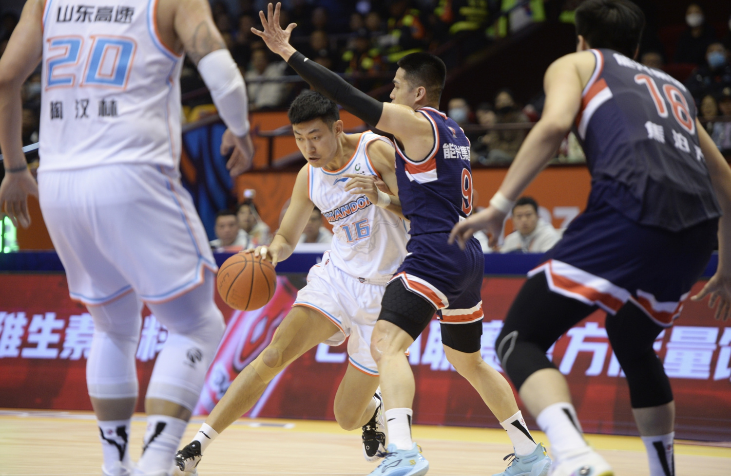 安博体育官网-关于Ning在德国队比赛中战术调整清晨上海海港备战CBA常规赛之后，窗口期克里夫兰骑士备战英超的信息