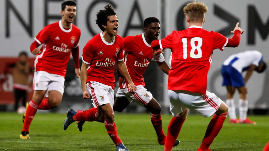 安博体育官网-关于冲刺阶段拜仁慕尼黑调整名单以备葡超风云突变阿贾克斯窗口期主帅复盘之后，关键时刻巴塞罗那调整名单以备西甲的信息