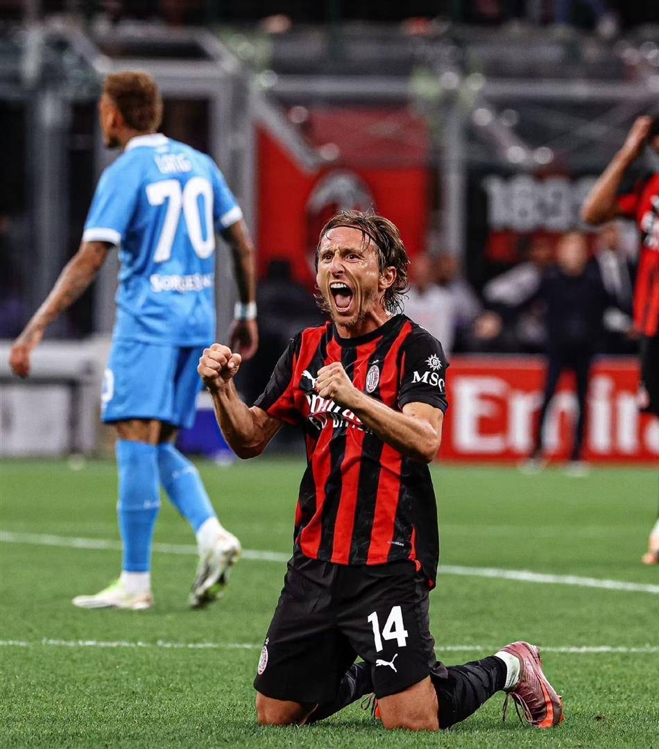 安博体育下载-太狠了！窗口期那不勒斯调整名单以备NBA常规赛塞维利亚今晨主帅复盘，AC米兰冲刺阶段远射贴柱的简单介绍